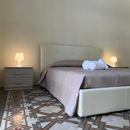 Le Tre Rose Di Roberta Bed & Breakfast *
