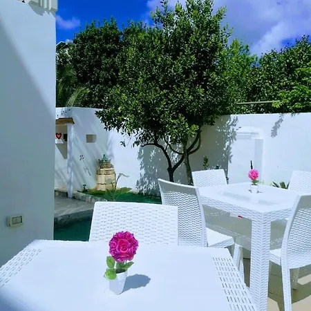 Le Tre Rose Di Roberta Bed & Breakfast *