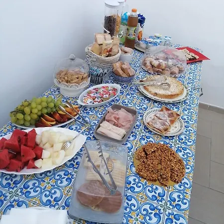 Le Tre Rose Di Roberta Bed & Breakfast