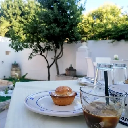 Le Tre Rose Di Roberta Bed & Breakfast *