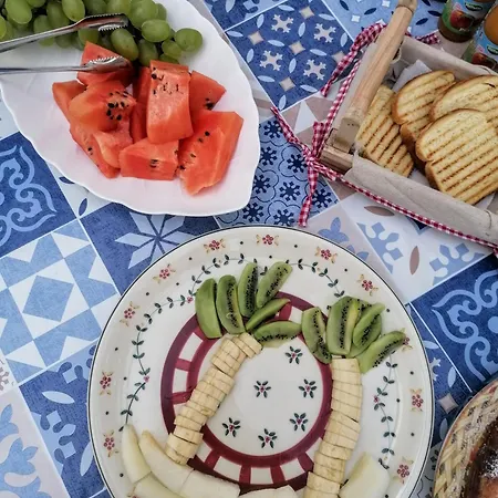 Le Tre Rose Di Roberta 马蒂诺