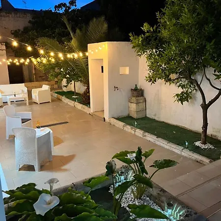 Le Tre Rose Di Roberta Bed & Breakfast Alezio