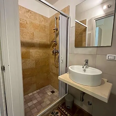 Le Tre Rose Di Roberta Bed & Breakfast