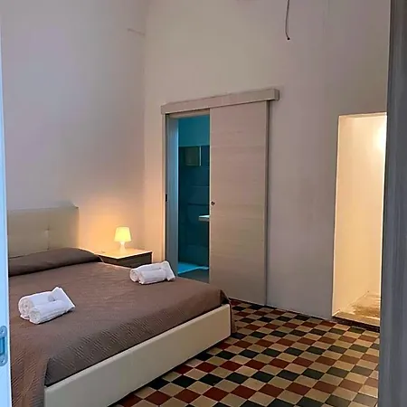 Bed & Breakfast Le Tre Rose Di Roberta Alezio