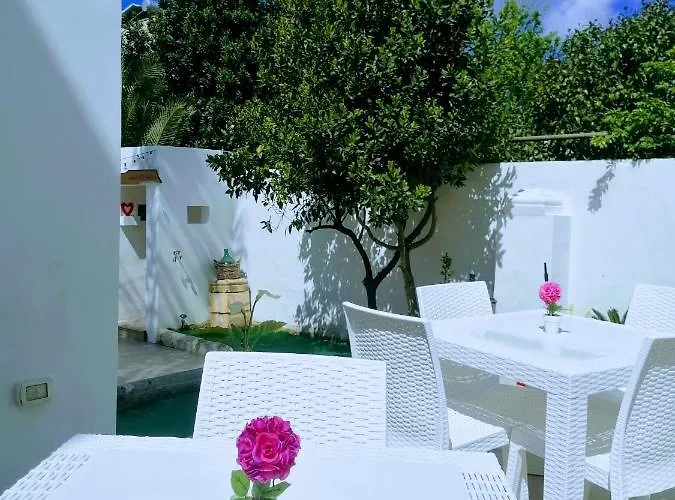Le Tre Rose Di Roberta فندق مبيت وإفطار 3*